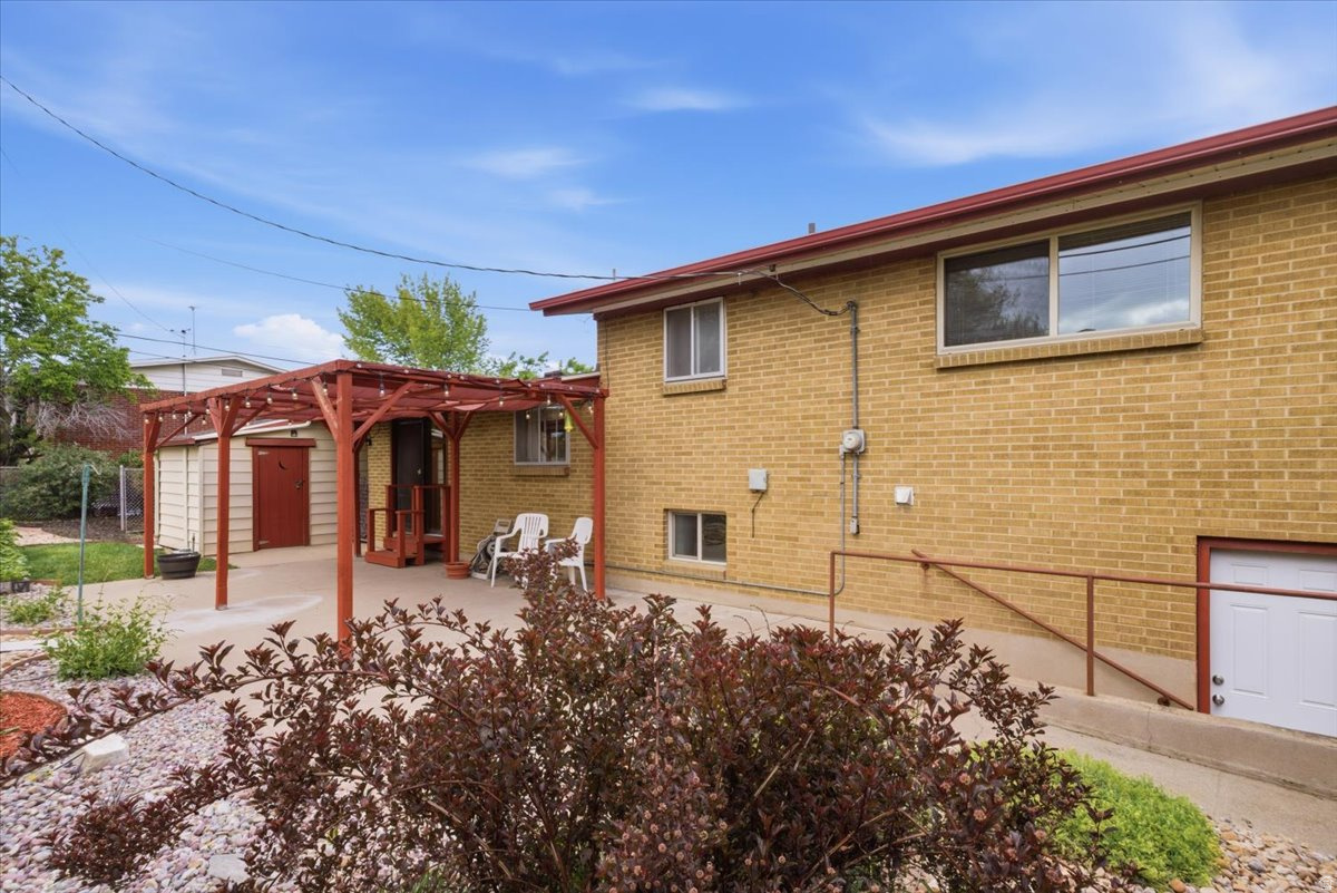 WRIGHT HILLS - Residential
