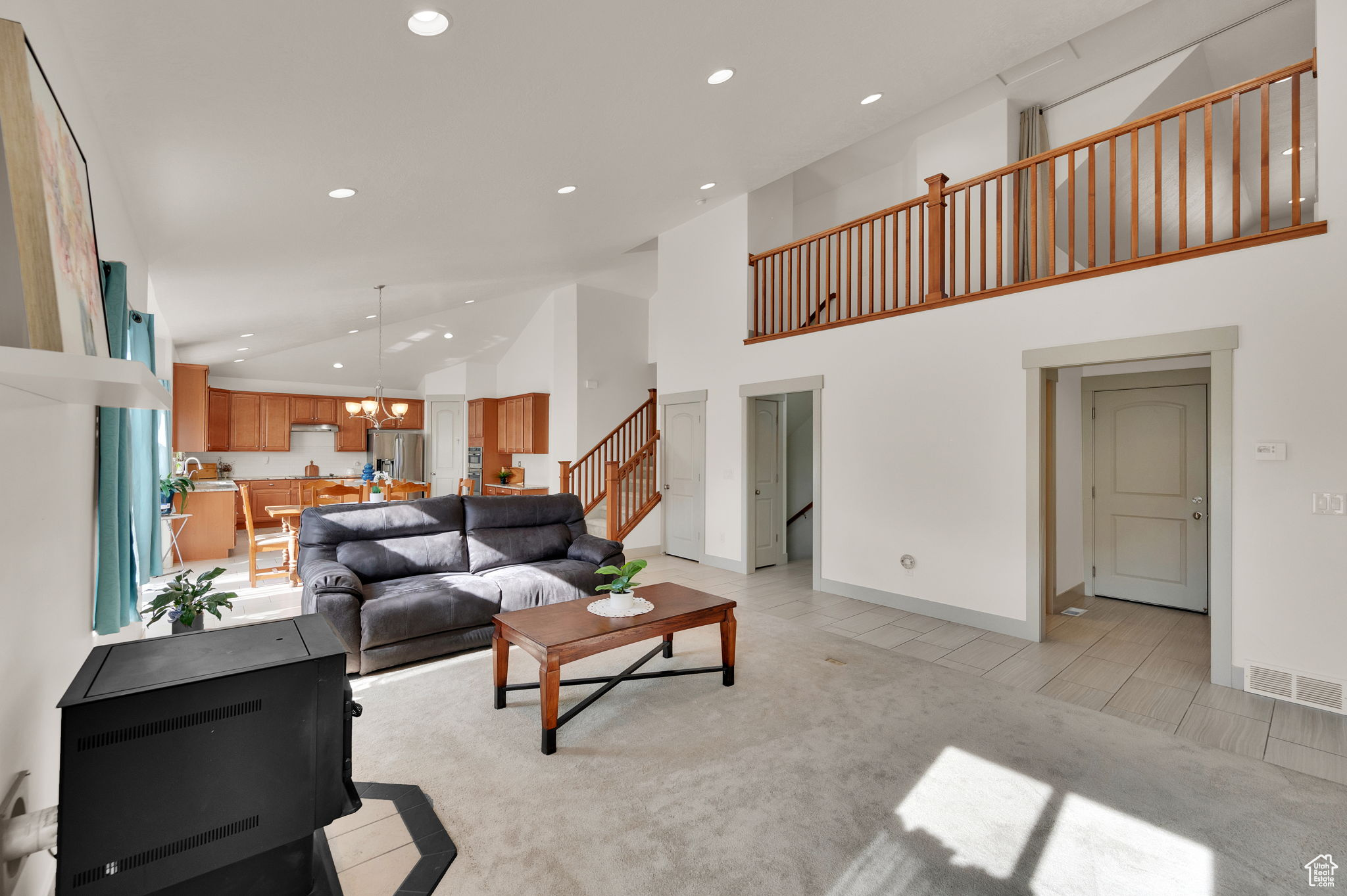 MIDAS CROSSING 233 - Residential