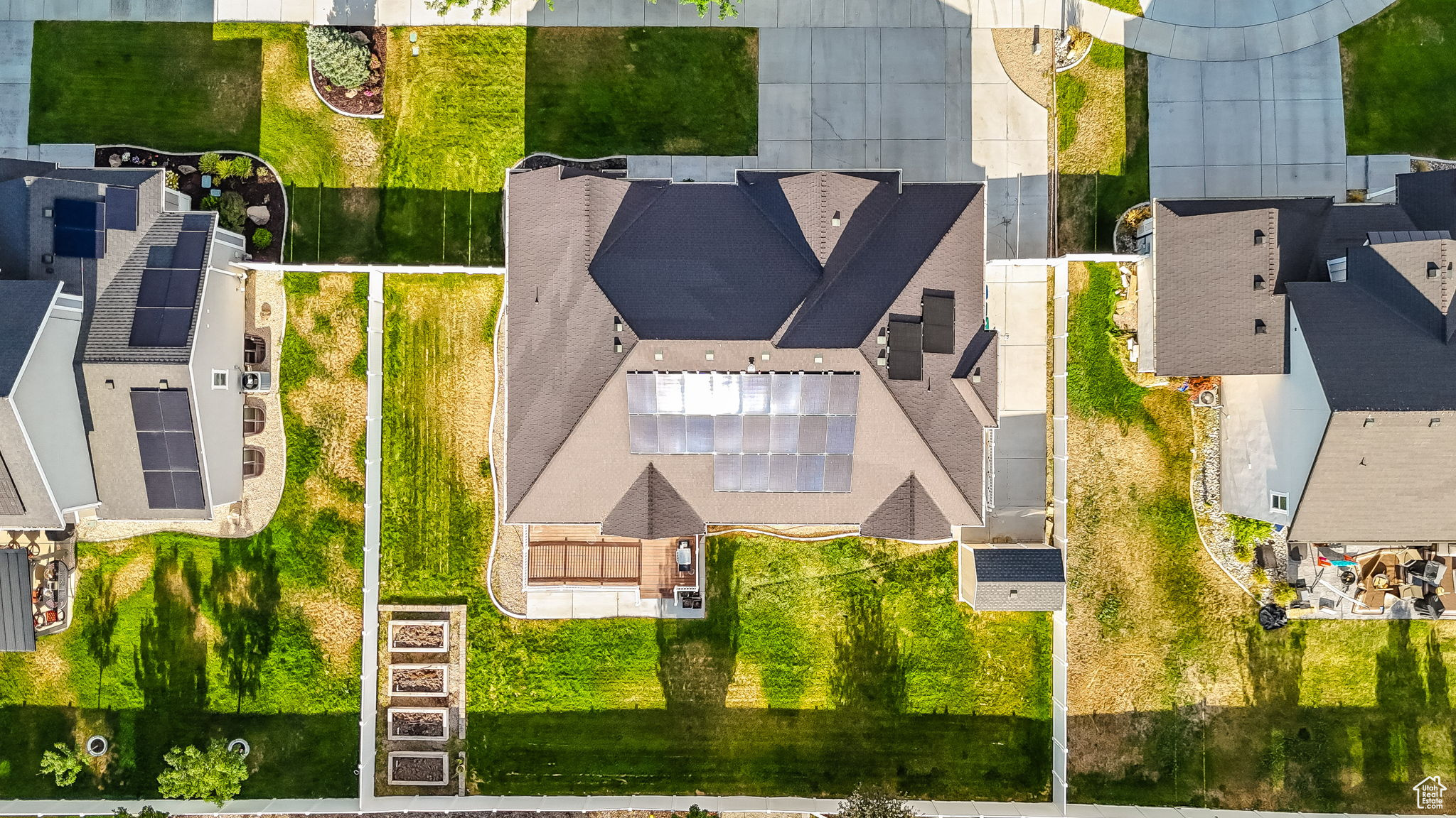 MIDAS CROSSING 233 - Residential