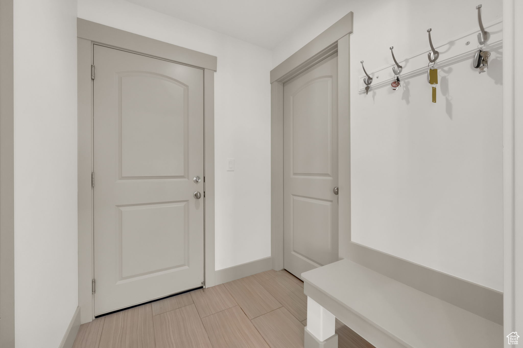 MIDAS CROSSING 233 - Residential