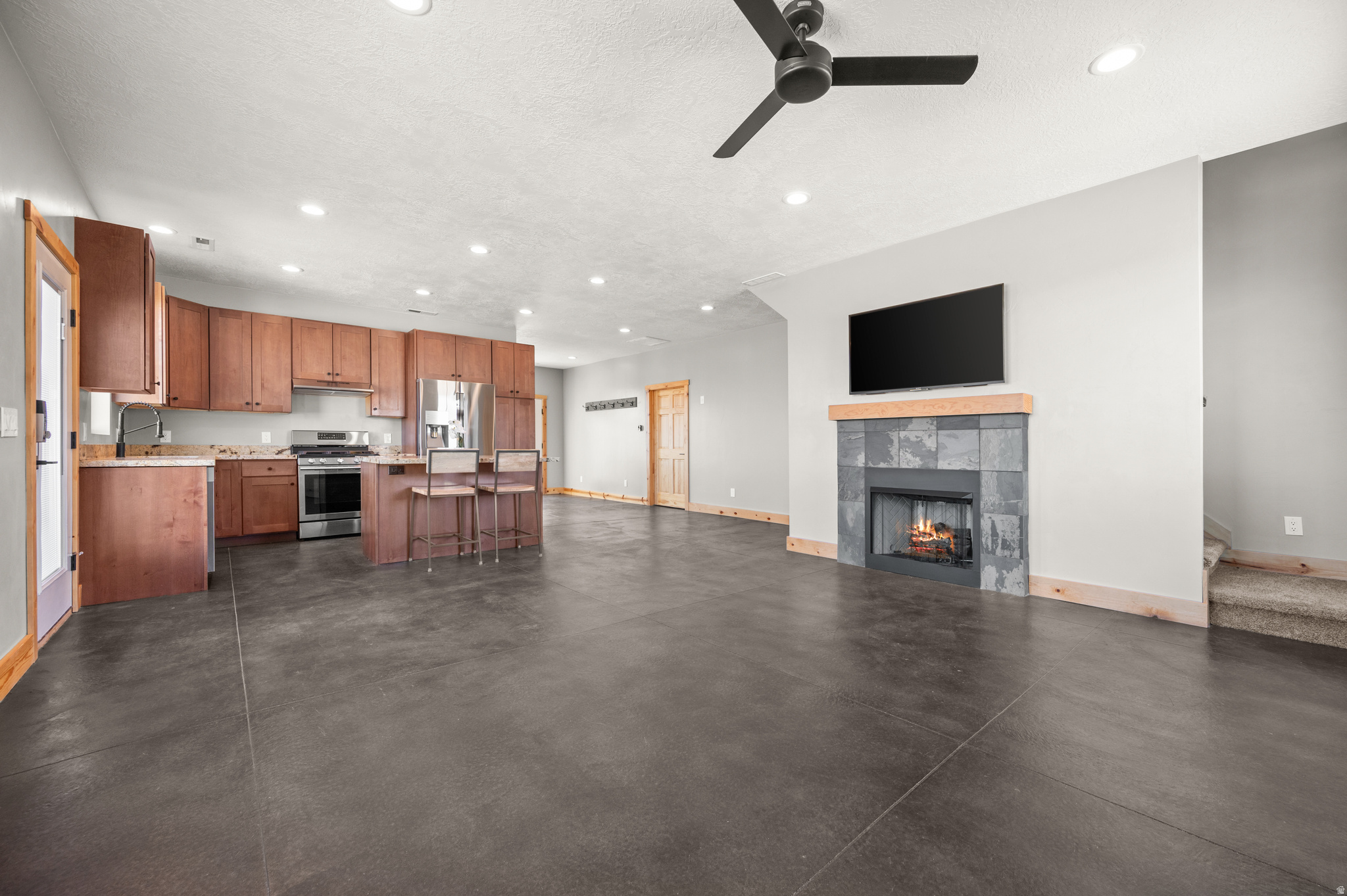 LAKE ROCKPORT ESTATES - Residential