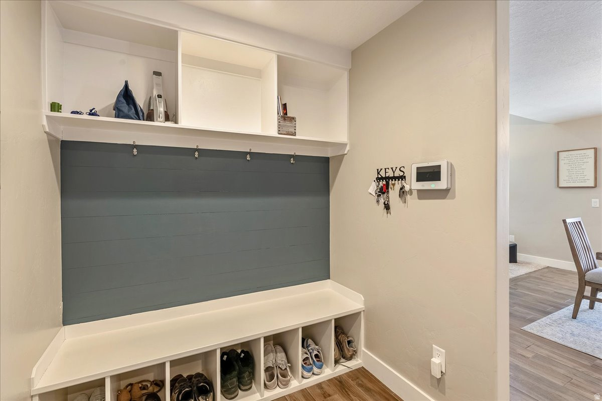 RIVER COVE - Residential