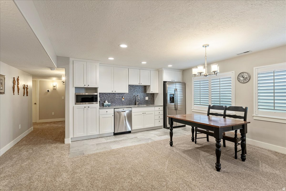 RIVER COVE - Residential