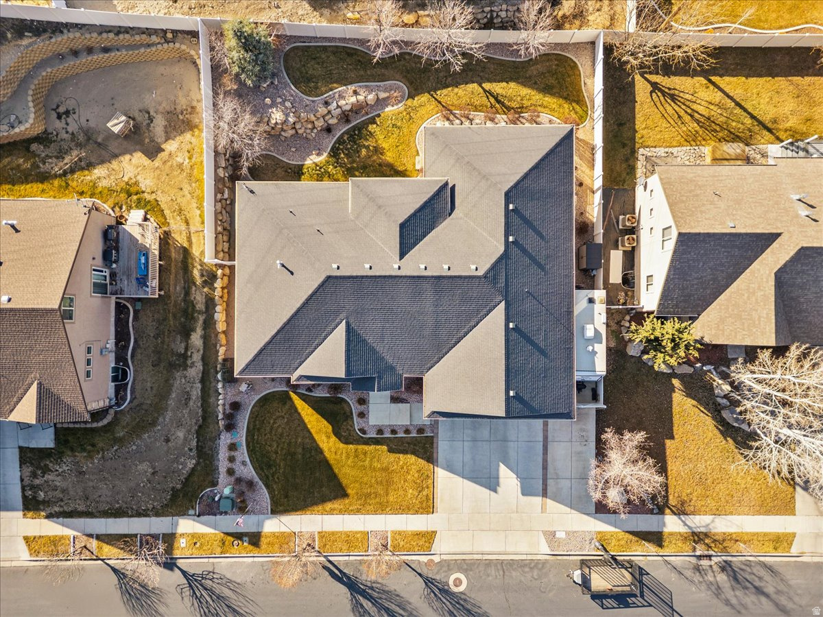 RIVER COVE - Residential