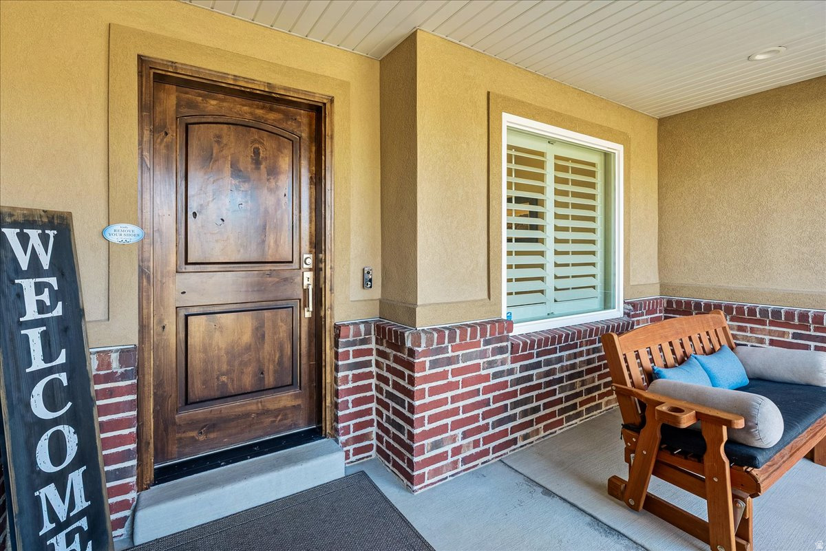 RIVER COVE - Residential