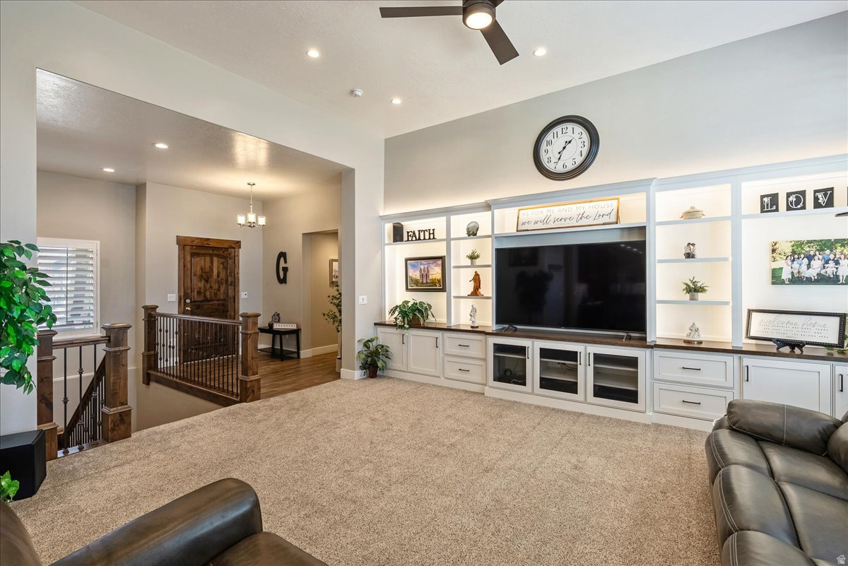 RIVER COVE - Residential