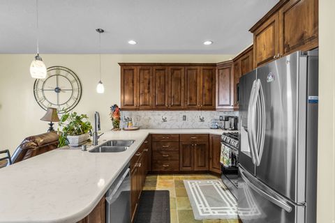 Tiny photo for 337 E BRAYDEN WAY, Draper, UT 84020 (MLS # 2138091)