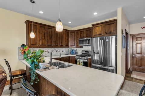 Tiny photo for 337 E BRAYDEN WAY, Draper, UT 84020 (MLS # 2138091)