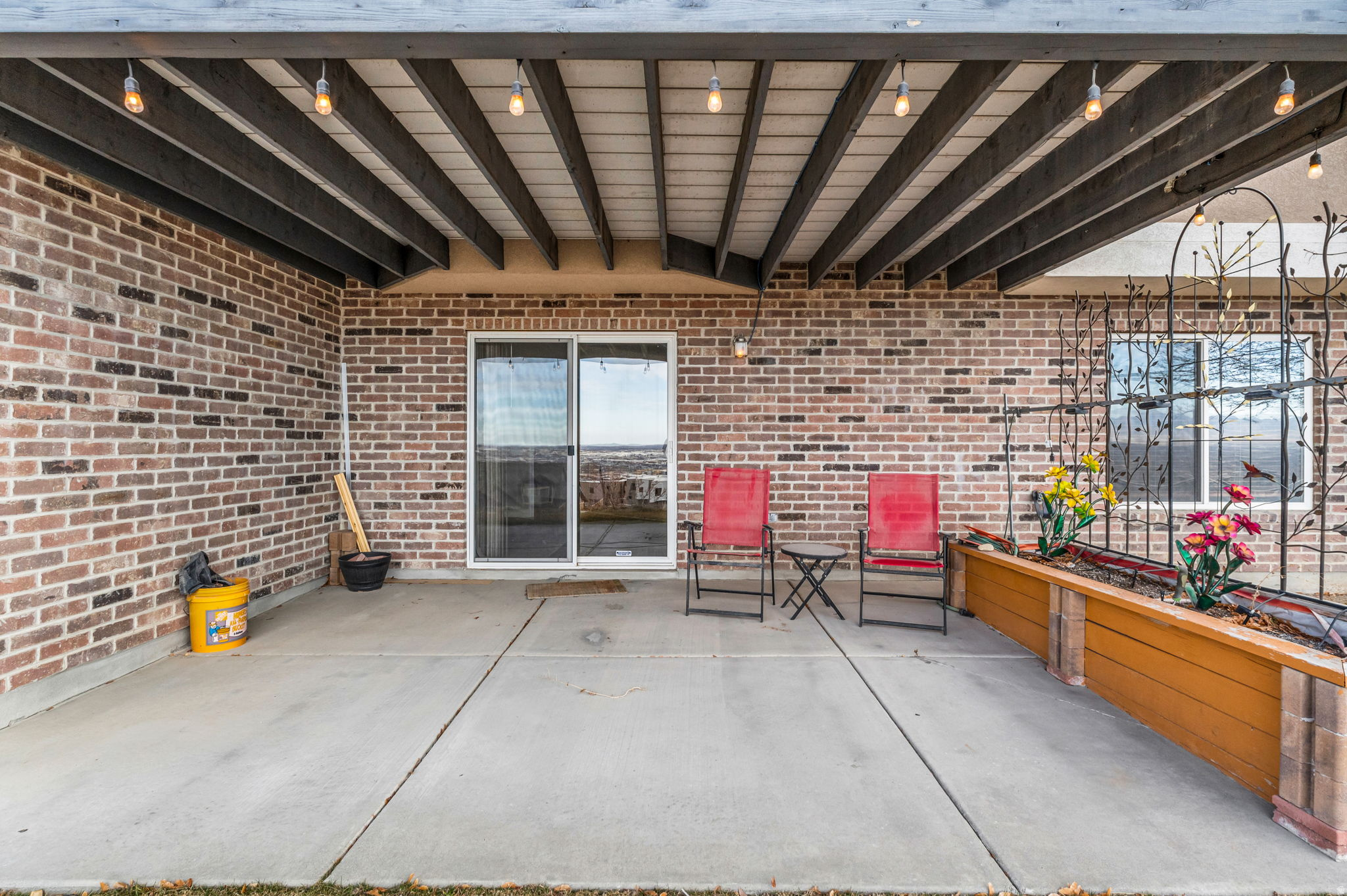 HERITAGE SOUTH MOUNTAIN - Residential Income