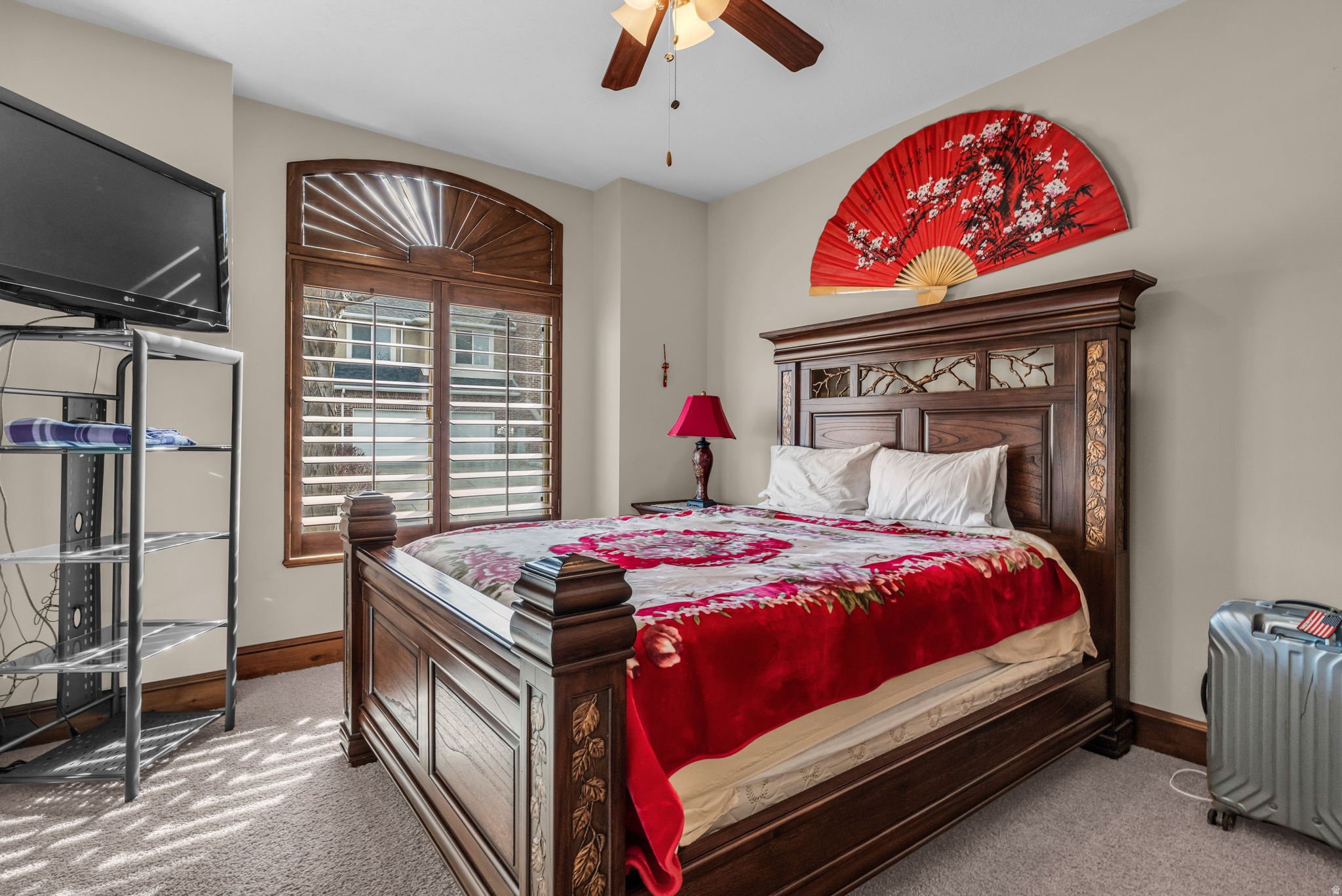 HERITAGE SOUTH MOUNTAIN - Residential Income