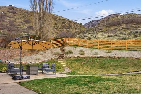 Tiny photo for 3061 S PLATEAU DR, Salt Lake City, UT 84109 (MLS # 2142598)