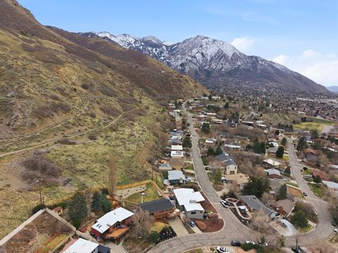Tiny photo for 3061 S PLATEAU DR, Salt Lake City, UT 84109 (MLS # 2142598)