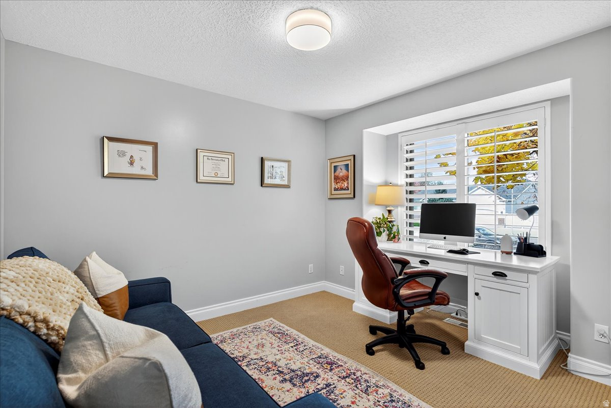 LEXINGTON PARK - Residential