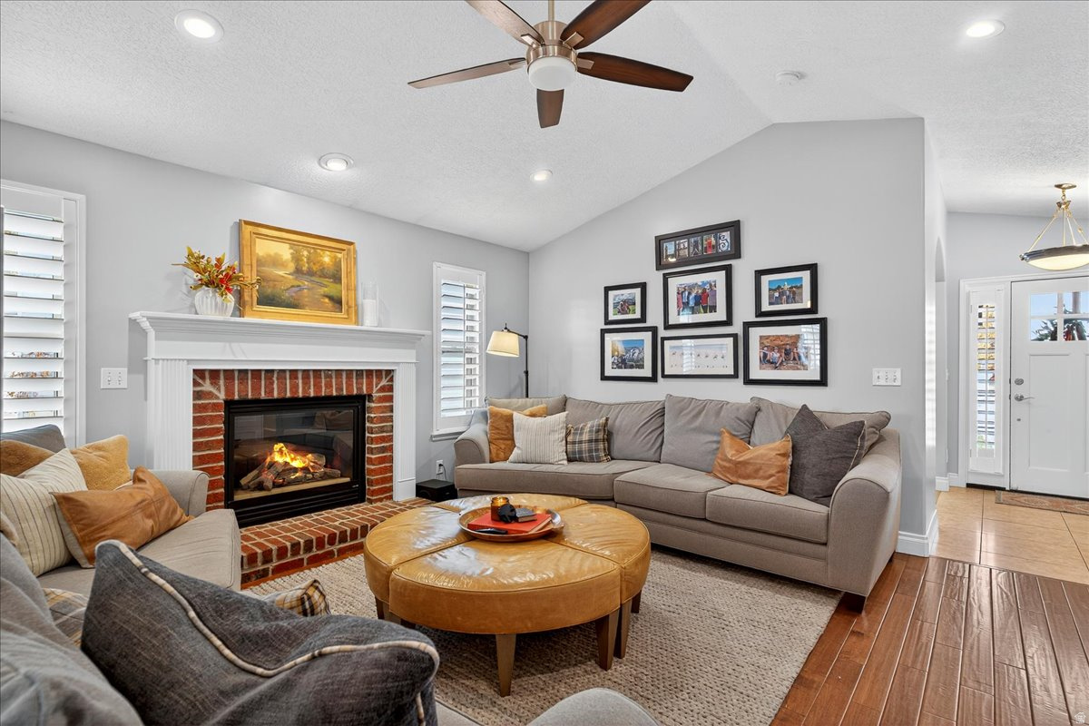 LEXINGTON PARK - Residential