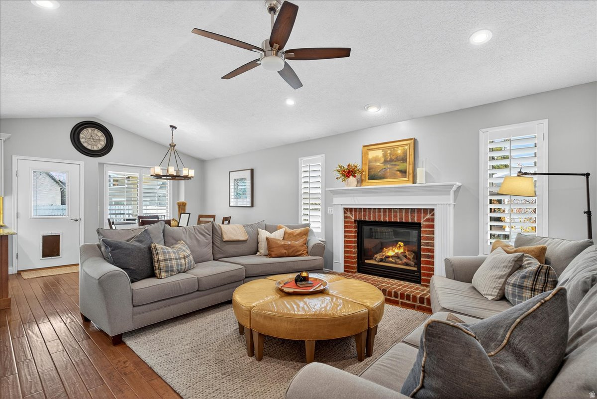 LEXINGTON PARK - Residential