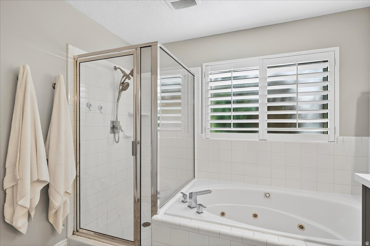 LEXINGTON PARK - Residential