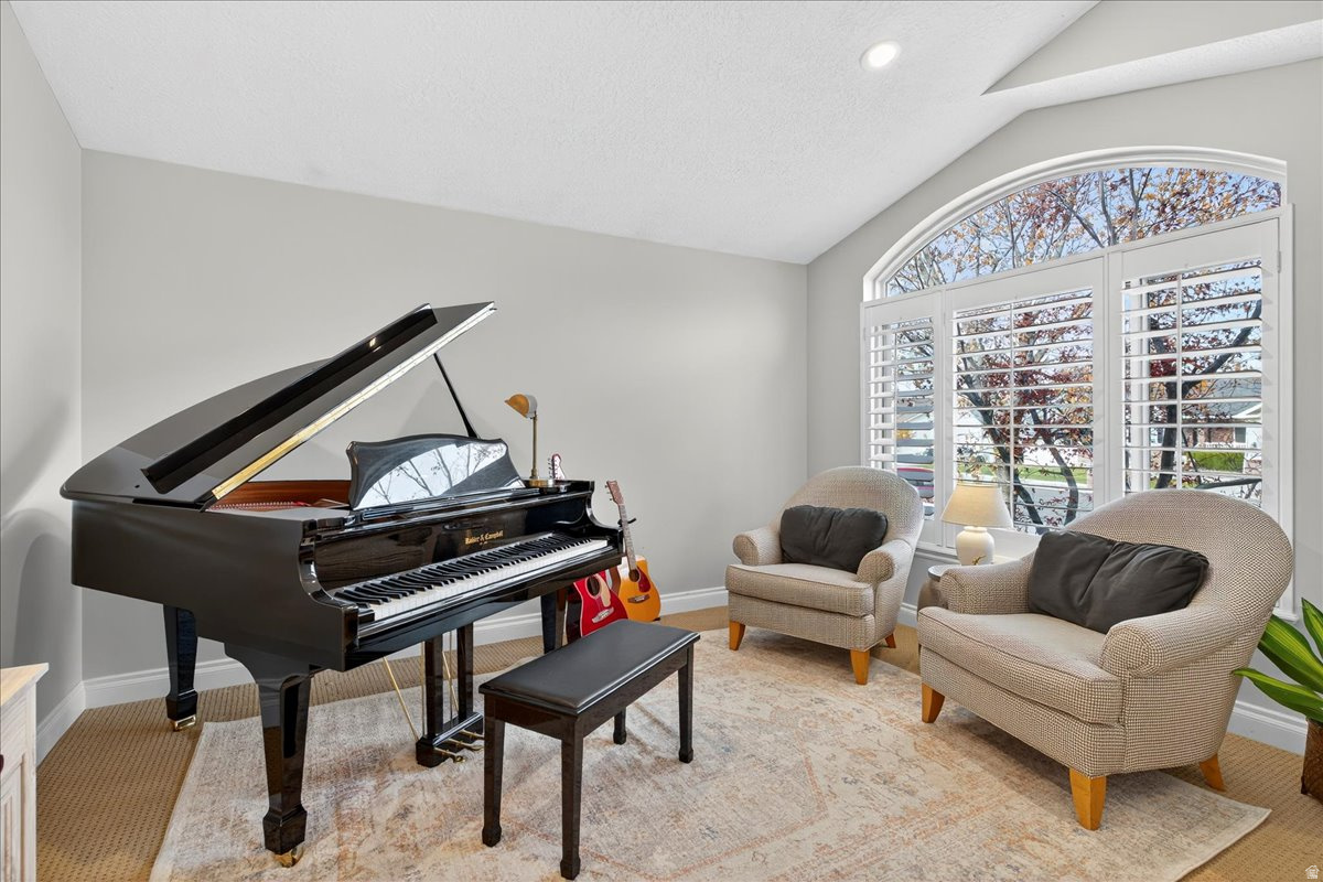 LEXINGTON PARK - Residential