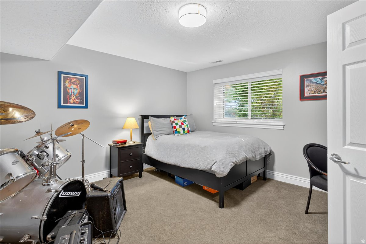 LEXINGTON PARK - Residential