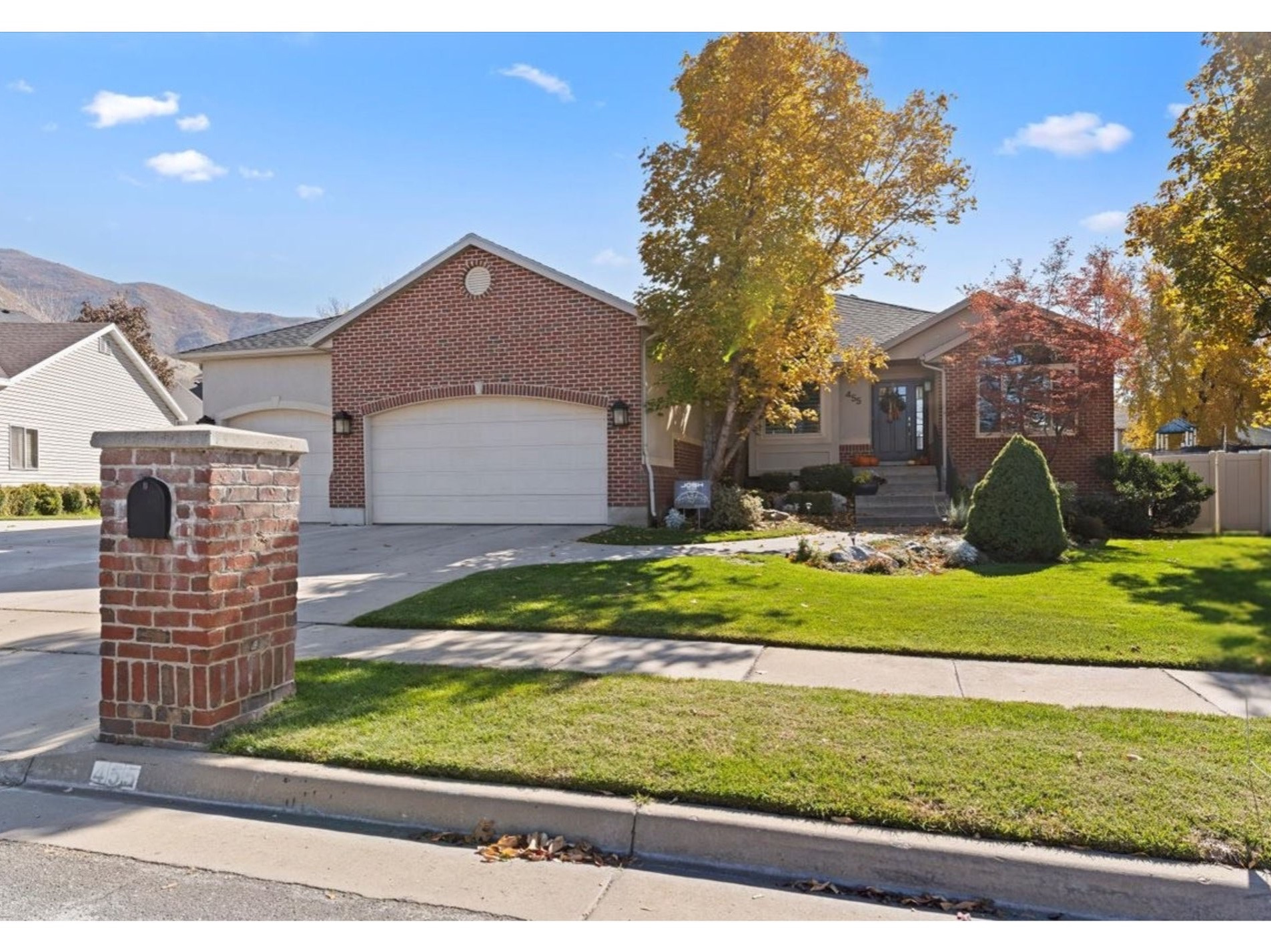 LEXINGTON PARK - Residential