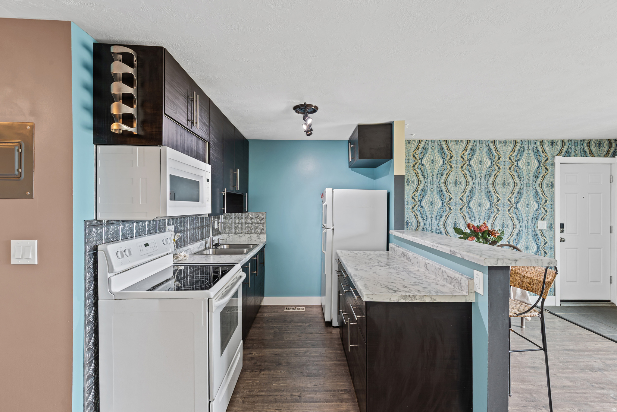 WESTGLEN VILLAGE - Residential
