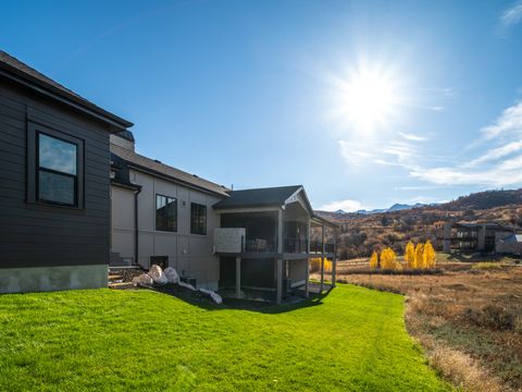 Tiny photo for 6188 E HUMMINGBIRD PT, Huntsville, UT 84317 (MLS # 2120245)