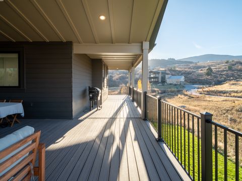 Tiny photo for 6188 E HUMMINGBIRD PT, Huntsville, UT 84317 (MLS # 2120245)