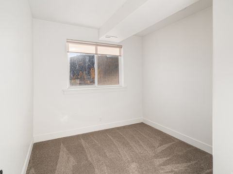 Tiny photo for 6188 E HUMMINGBIRD PT, Huntsville, UT 84317 (MLS # 2120245)