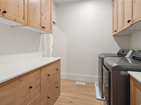Tiny photo for 6188 E HUMMINGBIRD PT, Huntsville, UT 84317 (MLS # 2120245)
