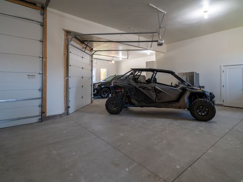 Tiny photo for 6188 E HUMMINGBIRD PT, Huntsville, UT 84317 (MLS # 2120245)