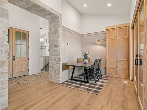 Tiny photo for 6188 E HUMMINGBIRD PT, Huntsville, UT 84317 (MLS # 2120245)