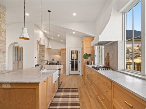 Tiny photo for 6188 E HUMMINGBIRD PT, Huntsville, UT 84317 (MLS # 2120245)