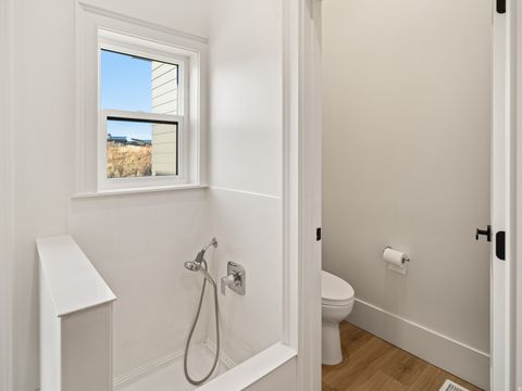 Tiny photo for 6188 E HUMMINGBIRD PT, Huntsville, UT 84317 (MLS # 2120245)