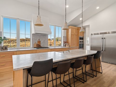 Tiny photo for 6188 E HUMMINGBIRD PT, Huntsville, UT 84317 (MLS # 2120245)