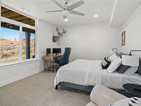 Tiny photo for 6188 E HUMMINGBIRD PT, Huntsville, UT 84317 (MLS # 2120245)