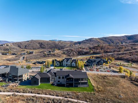 Tiny photo for 6188 E HUMMINGBIRD PT, Huntsville, UT 84317 (MLS # 2120245)