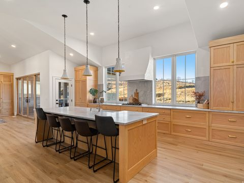 Tiny photo for 6188 E HUMMINGBIRD PT, Huntsville, UT 84317 (MLS # 2120245)