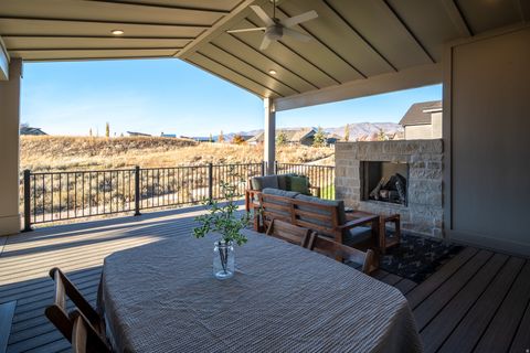 Tiny photo for 6188 E HUMMINGBIRD PT, Huntsville, UT 84317 (MLS # 2120245)