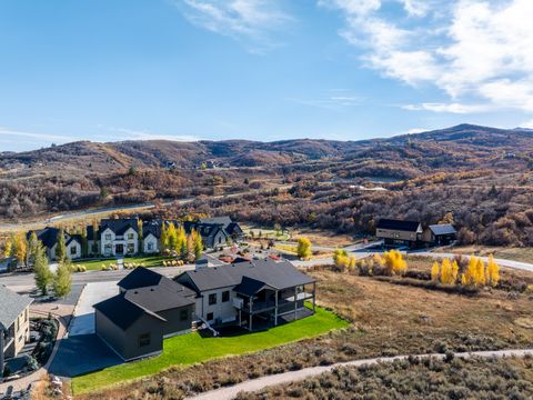 Tiny photo for 6188 E HUMMINGBIRD PT, Huntsville, UT 84317 (MLS # 2120245)