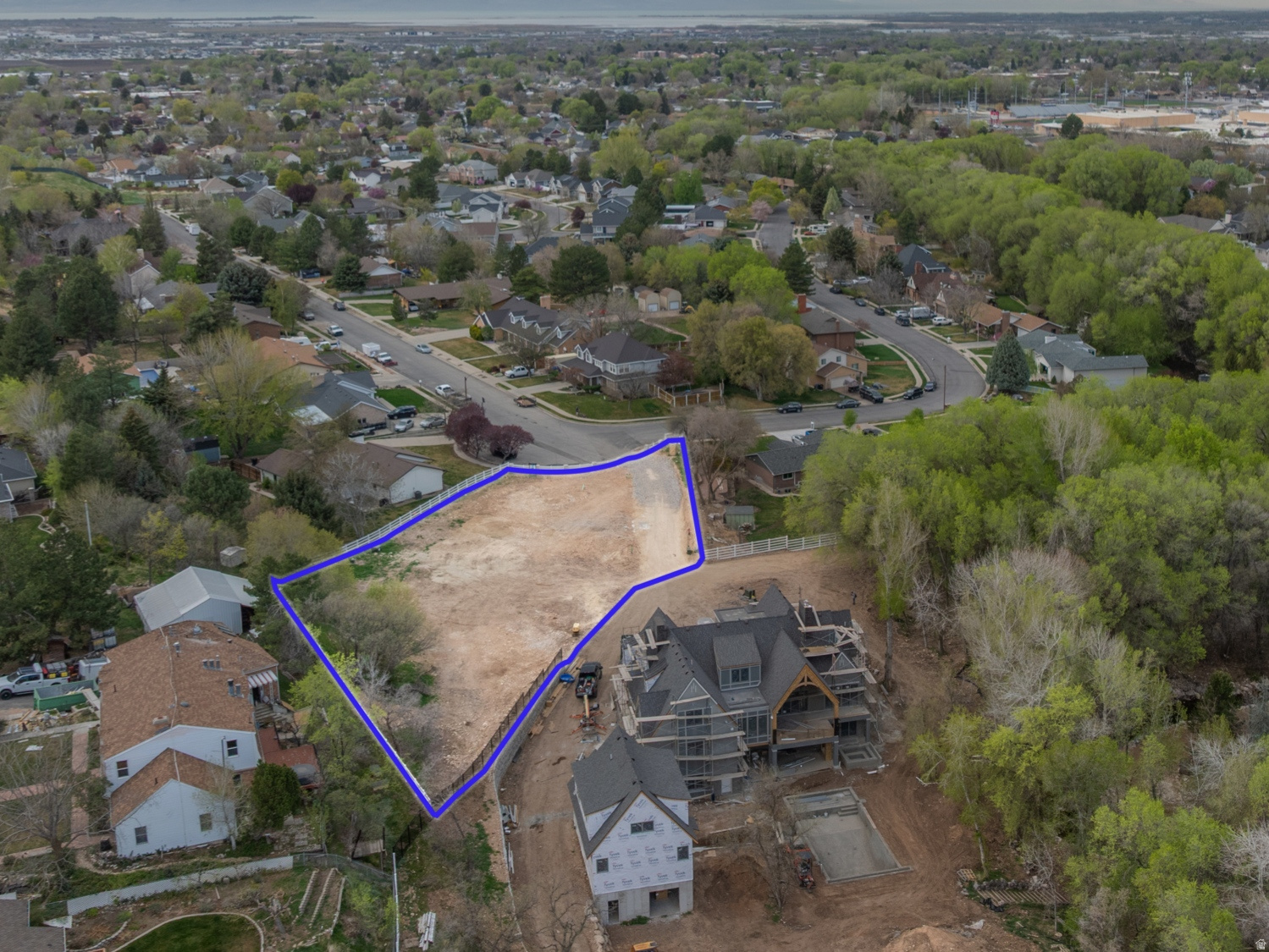 CREEKSIDE LANE - Land