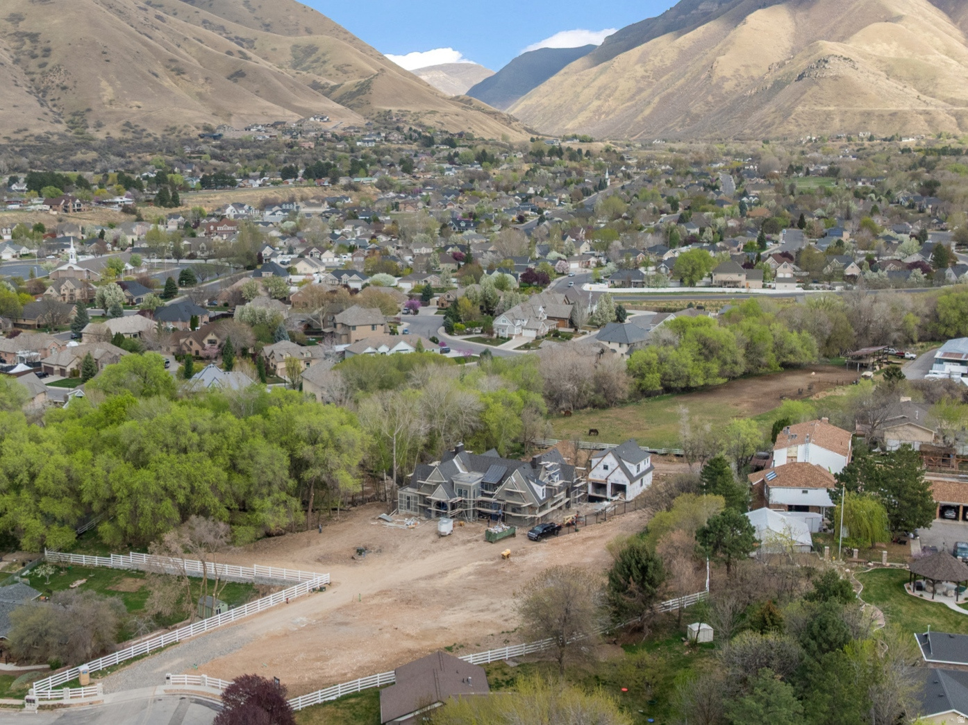 CREEKSIDE LANE - Land