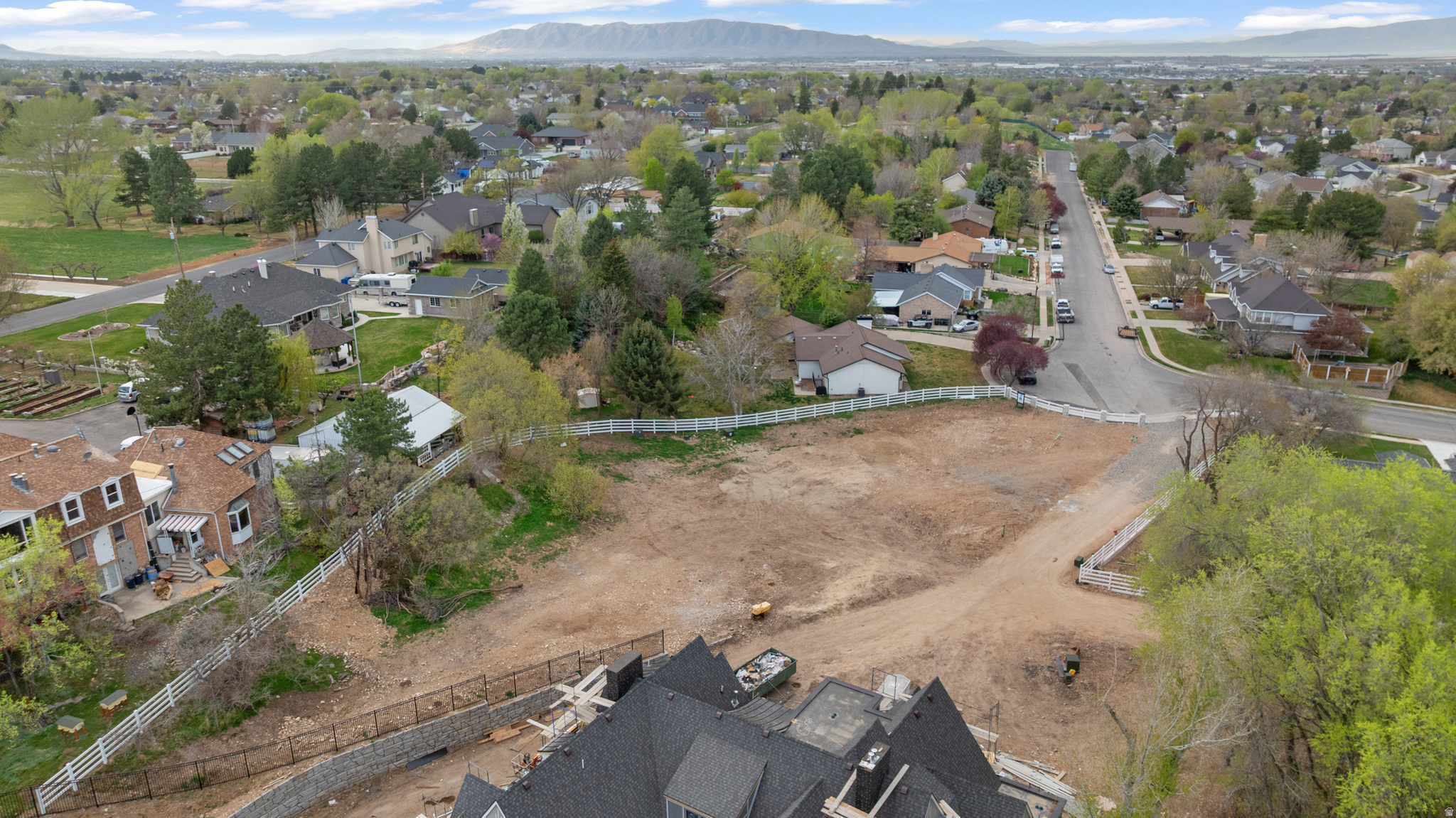 CREEKSIDE LANE - Land