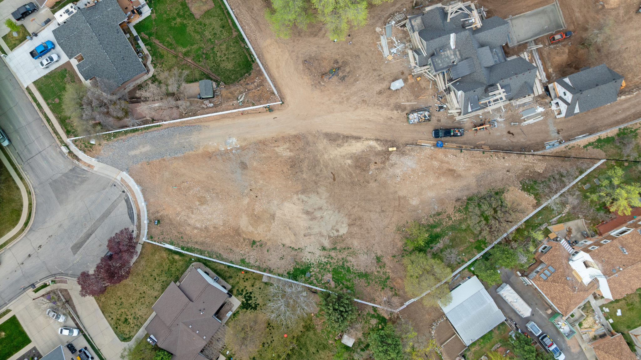 CREEKSIDE LANE - Land