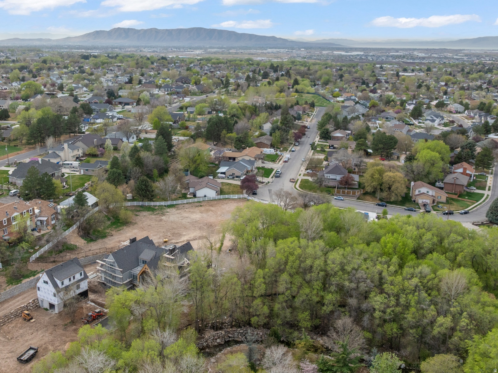 CREEKSIDE LANE - Land