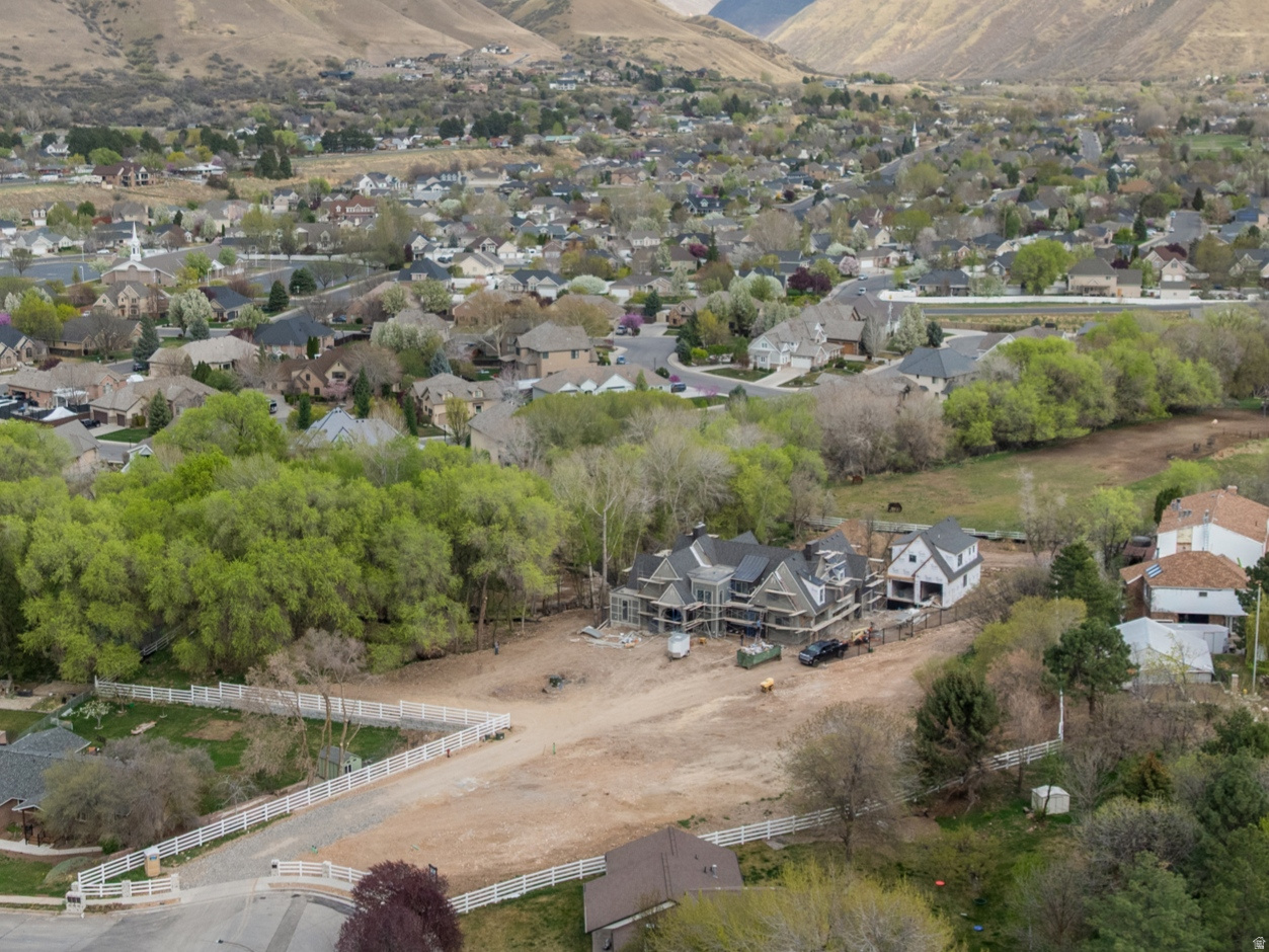 CREEKSIDE LANE - Land