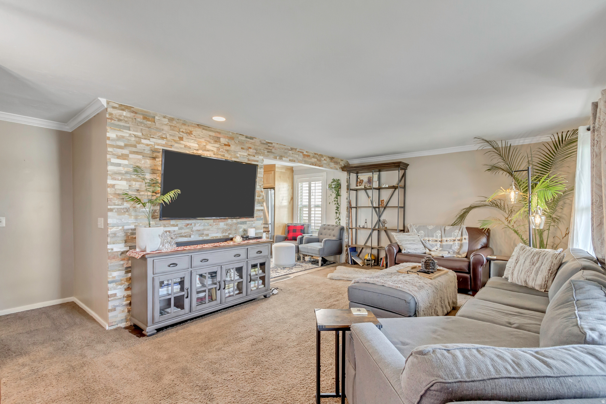 CLOVER CREST - Residential