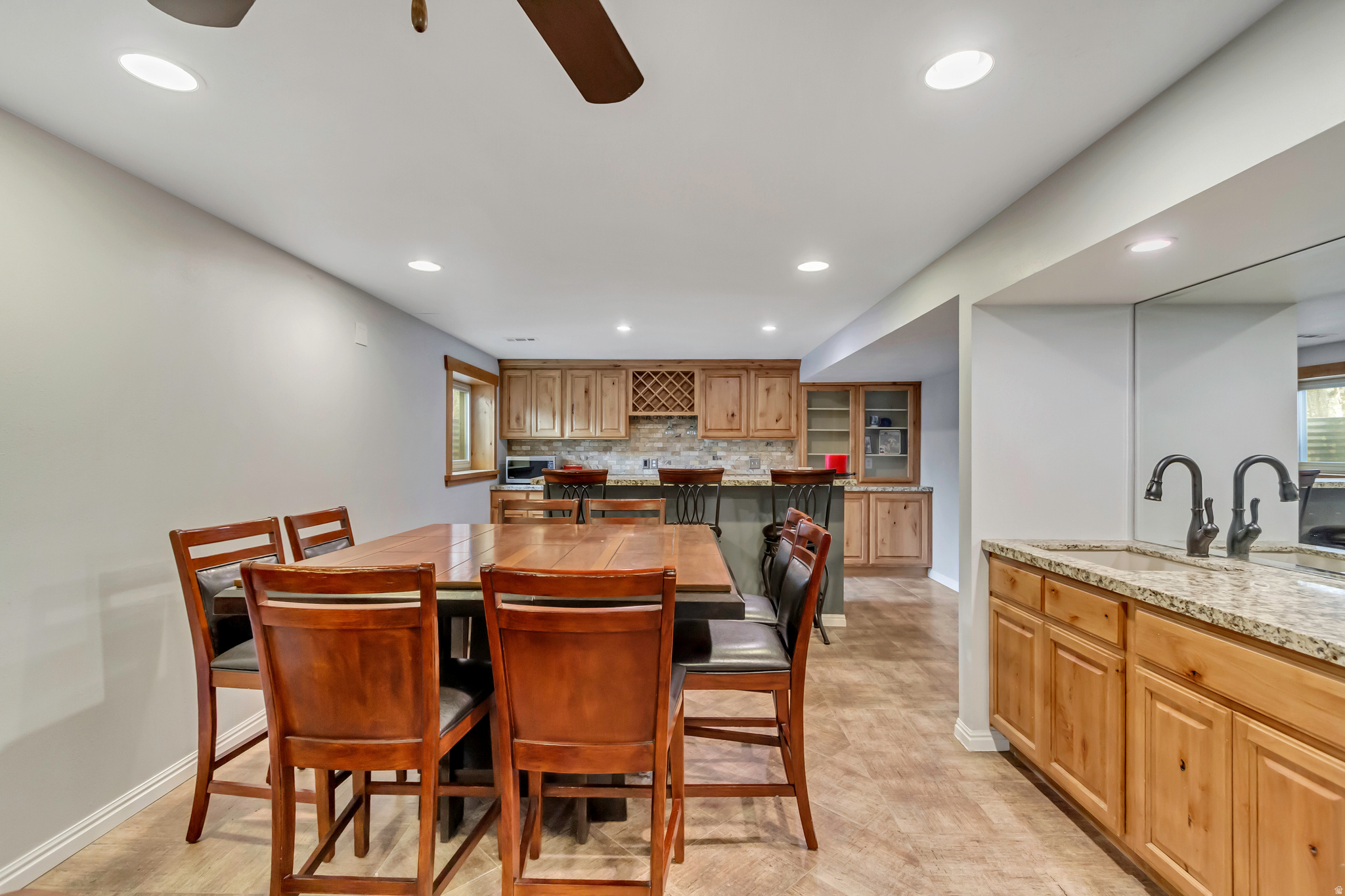 CLOVER CREST - Residential