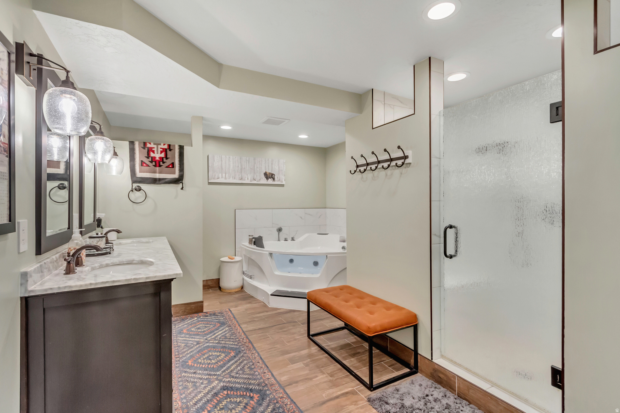 CLOVER CREST - Residential