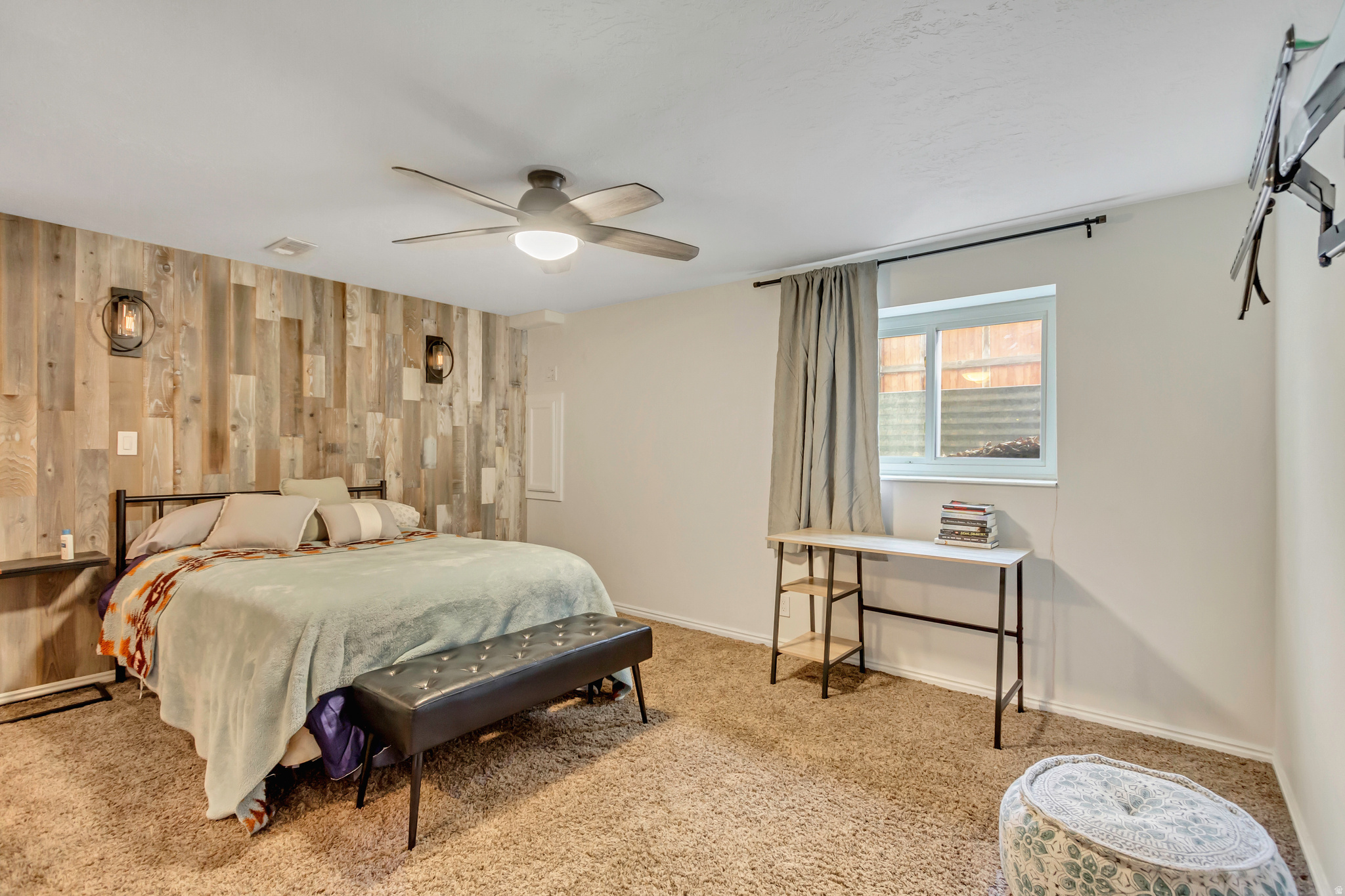 CLOVER CREST - Residential