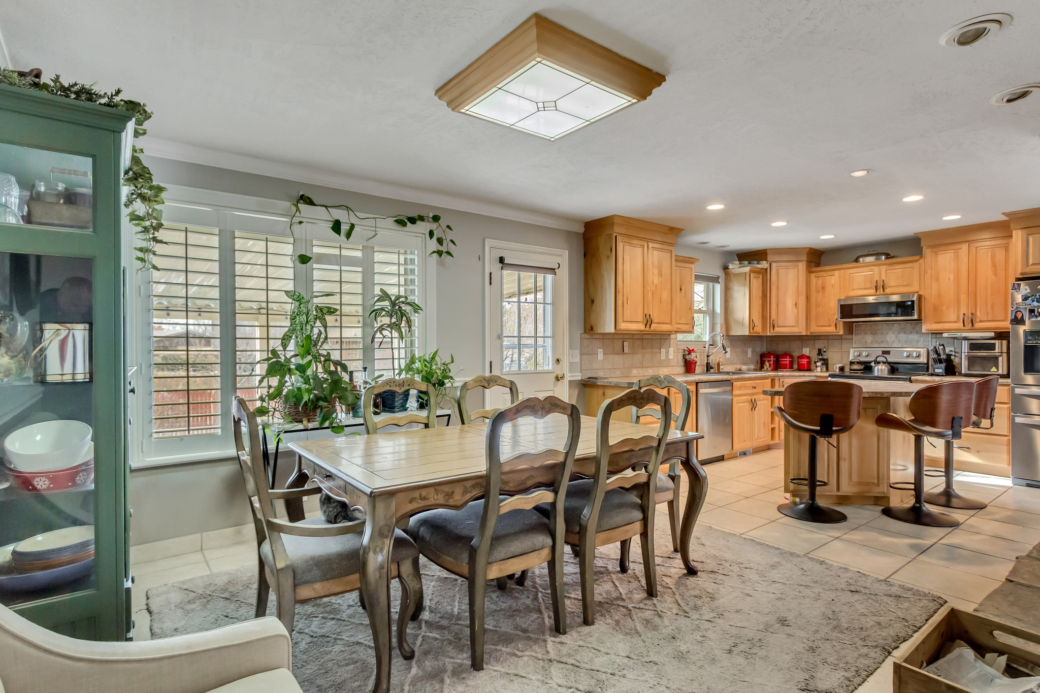 CLOVER CREST - Residential