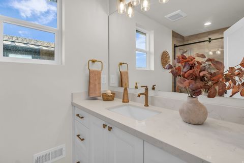 Tiny photo for 1178 S LAUREN LN, Heber City, UT 84032 (MLS # 2152581)